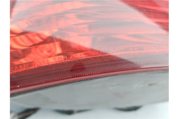 Recambio de piloto trasero izquierdo para hyundai santa fe (sm) 2.0 gls crdi 4x4 referencia OEM IAM 92401-26020  