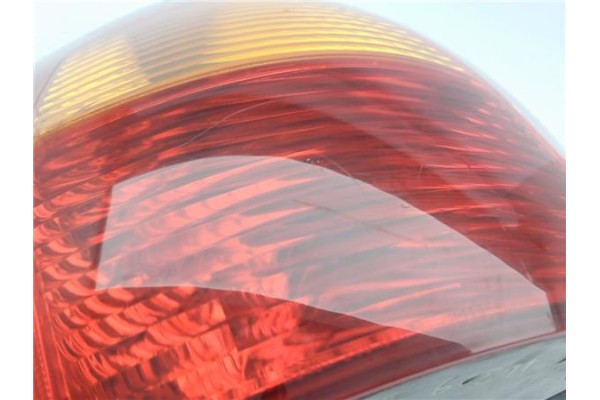 Recambio de piloto trasero izquierdo para hyundai santa fe (sm) 2.0 gls crdi 4x4 referencia OEM IAM 92401-26020  