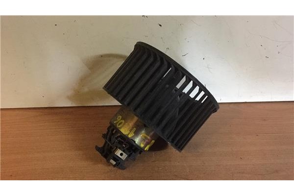 Recambio de motor calefaccion para seat terra furgón (024a) 0.9 referencia OEM IAM  834525F 