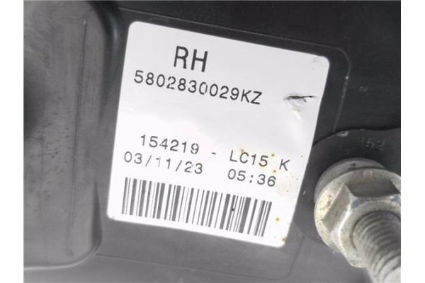 Recambio de piloto trasero derecho para iveco daily chasis 2.3 referencia OEM IAM 5802830029KZ  