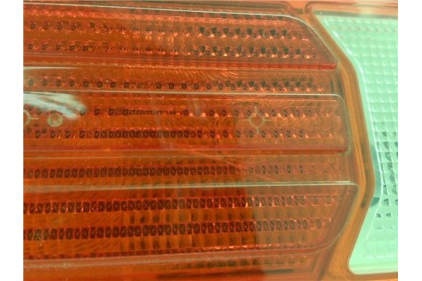 Recambio de piloto trasero derecho para iveco daily chasis 2.3 referencia OEM IAM 5802830029KZ  