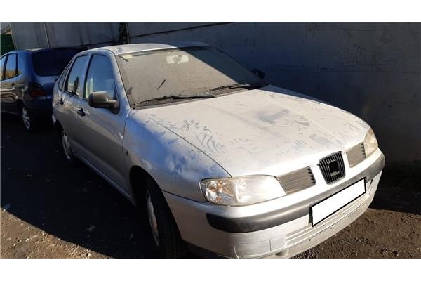 seat cordoba berlina (6k2) del año 2001
