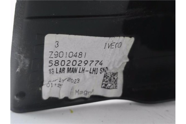 Recambio de retrovisor electrico izquierdo para iveco daily chasis 2.3 referencia OEM IAM 5802029774 E9024362 