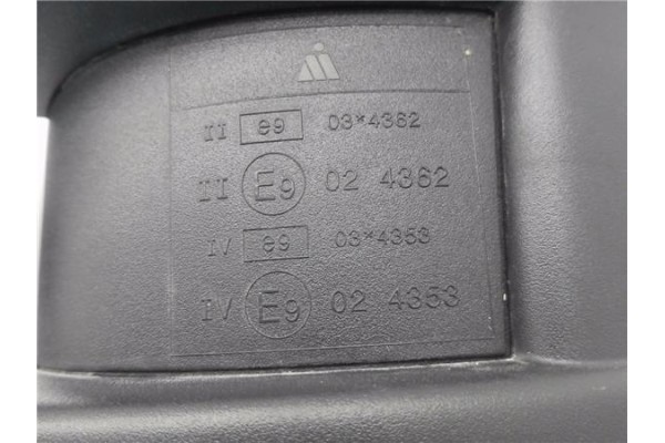 Recambio de retrovisor electrico izquierdo para iveco daily chasis 2.3 referencia OEM IAM 5802029774 E9024362 