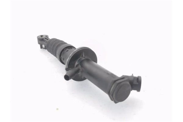 Recambio de bomba de embrague para renault megane iii berlina 5p 1.5 authentique referencia OEM IAM 306100018R  