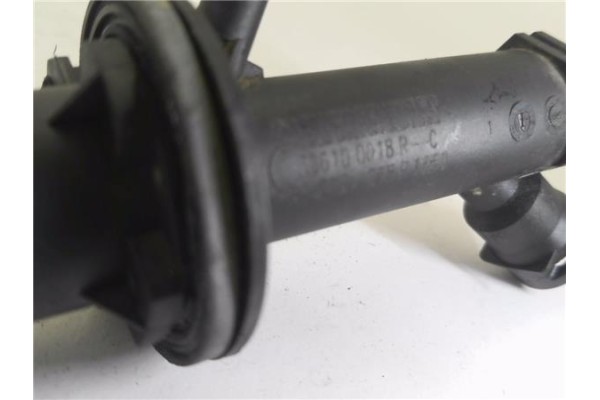 Recambio de bomba de embrague para renault megane iii berlina 5p 1.5 authentique referencia OEM IAM 306100018R  