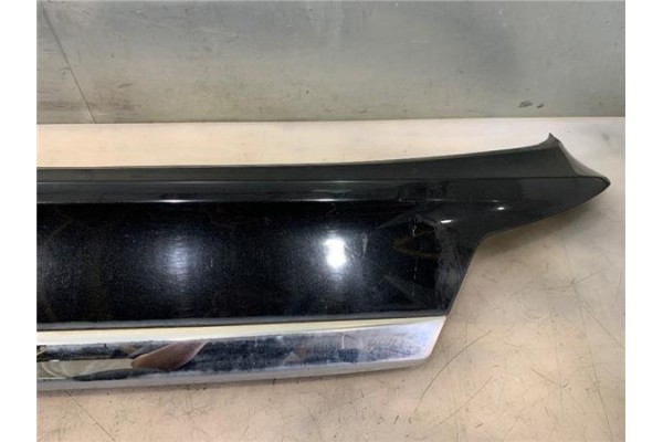Recambio de moldura porton trasero para subaru legacy v 2.0 d referencia OEM IAM   