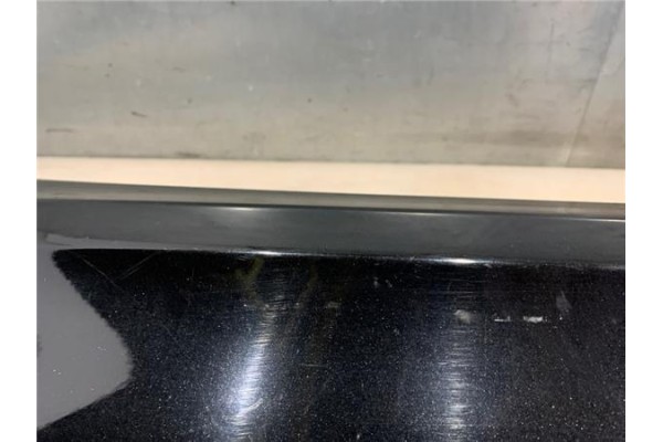 Recambio de moldura porton trasero para subaru legacy v 2.0 d referencia OEM IAM   
