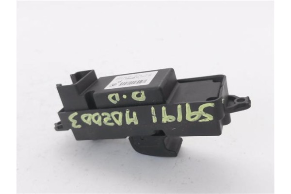 Recambio de mando elevalunas delantero derecho para mazda 3 sedán (bk) 1.6 di turbo referencia OEM IAM 03123100 BP4K66370 