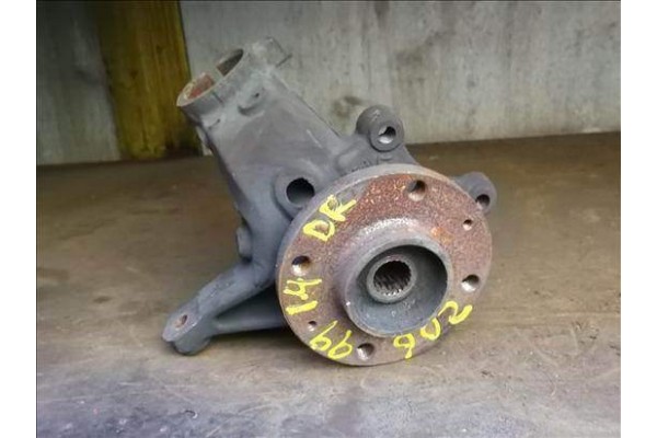 Recambio de mangueta delantero derecha para peugeot 206 1.4 i referencia OEM IAM   