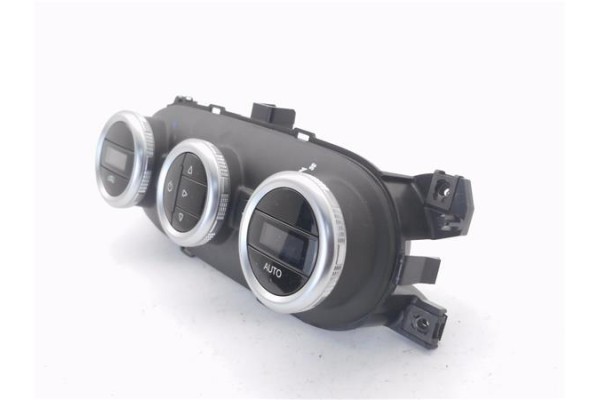 Recambio de mandos calefaccion / a.a. para iveco daily chasis 2.3 referencia OEM IAM 5802806235 SW30193019 