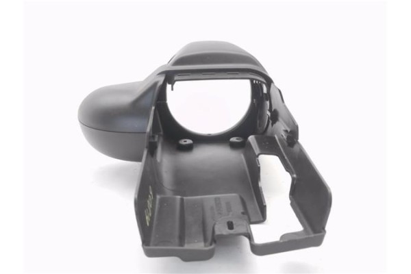 Recambio de embellecedor columna direccion para iveco daily chasis 2.3 referencia OEM IAM 5802308268  