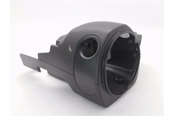 Recambio de embellecedor columna direccion para iveco daily chasis 2.3 referencia OEM IAM 5802308268  