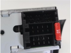 Recambio de autoradio para iveco daily chasis 2.3 referencia OEM IAM 28780942 5803032937 