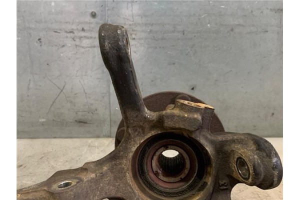 Recambio de mangueta delantero derecha para nissan almera (n16/e) 1.5 referencia OEM IAM 391015M410  