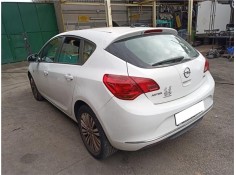 opel astra j berlina 5p del año 2015