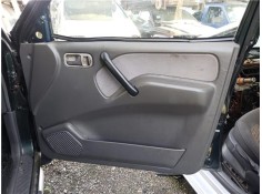 Recambio de guarnecido puerta delantero derecha para nissan terrano ii (r20) 2.4 i 12v 4wd referencia OEM IAM 809000F005  