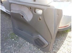 Recambio de guarnecido puerta delantero izquierda para nissan terrano ii (r20) 2.4 i 12v 4wd referencia OEM IAM 809010F005  