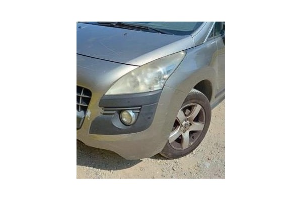 Recambio de faro delantero izquierdo para peugeot 3008 1.6 hdi referencia OEM IAM 6208N9  