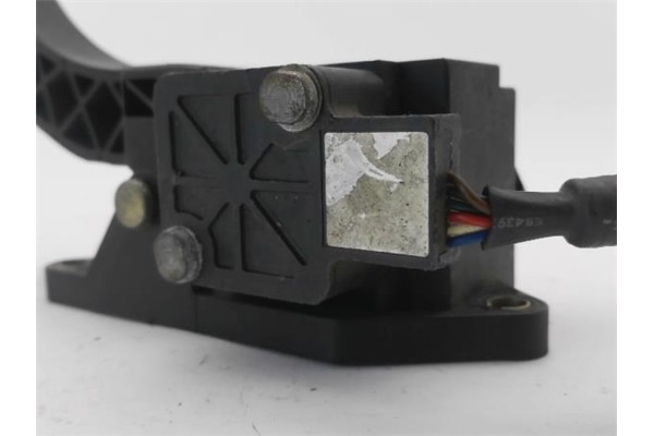 Recambio de potenciometro pedal gas para kia sorento (bl) 2.5 crdi referencia OEM IAM 02-06  