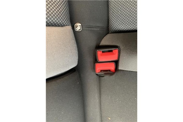 Recambio de anclaje cinturon trasero izquierdo para seat ibiza (kj1) 1.0 style referencia OEM IAM 6F0857739BMNB  