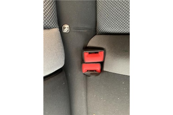 Recambio de anclaje cinturon trasero izquierdo para seat ibiza (kj1) 1.0 style referencia OEM IAM 6F0857739BMNB  