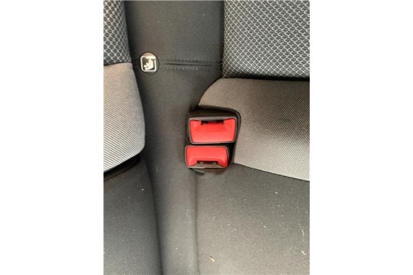 Recambio de anclaje cinturon trasero izquierdo para seat ibiza (kj1) 1.0 style referencia OEM IAM 6F0857739BMNB  