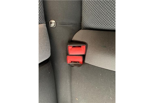 Recambio de anclaje cinturon trasero izquierdo para seat ibiza (kj1) 1.0 style referencia OEM IAM 6F0857739BMNB  