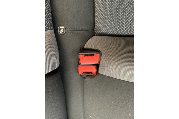 Recambio de anclaje cinturon trasero izquierdo para seat ibiza (kj1) 1.0 style referencia OEM IAM 6F0857739BMNB  