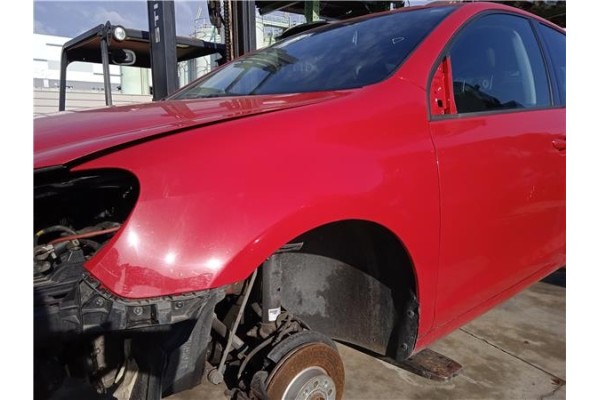 Recambio de aleta delantero izquierda para volkswagen golf vi (5k1) 1.6 advance referencia OEM IAM 5K6821021B  