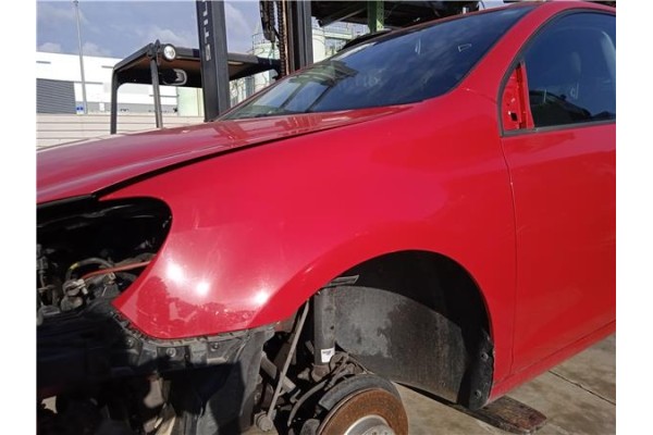 Recambio de aleta delantero izquierda para volkswagen golf vi (5k1) 1.6 advance referencia OEM IAM 5K6821021B  