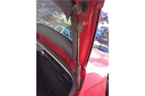 Recambio de amortiguador porton para volkswagen golf vi (5k1) 1.6 advance referencia OEM IAM 5K6827550B  