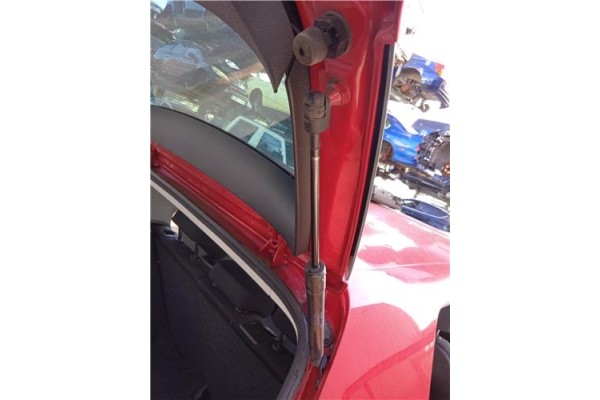 Recambio de amortiguador porton para volkswagen golf vi (5k1) 1.6 advance referencia OEM IAM 5K6827550B  