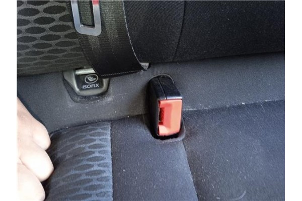 Recambio de anclaje cinturon trasero derecho para volkswagen golf vi (5k1) 1.6 advance referencia OEM IAM 5K0857807BRAA  