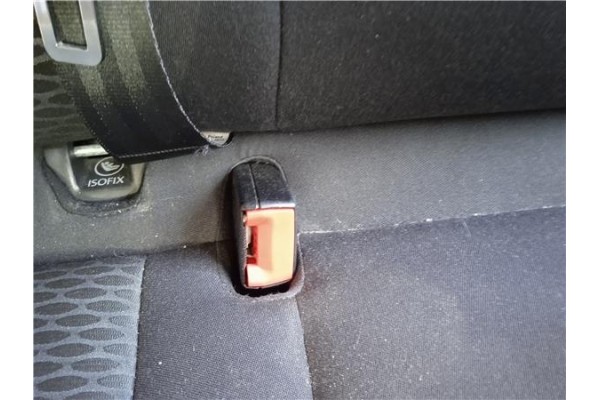 Recambio de anclaje cinturon trasero derecho para volkswagen golf vi (5k1) 1.6 advance referencia OEM IAM 5K0857807BRAA  