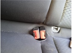 Recambio de anclaje cinturon trasero izquierdo para volkswagen golf vi (5k1) 1.6 advance referencia OEM IAM 1K0857739MQVZ  