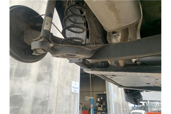 Recambio de puente trasero para seat ibiza (kj1) 1.0 style referencia OEM IAM 2Q0501053CH  