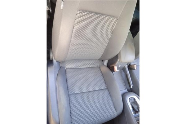 Recambio de asiento delantero derecho para volkswagen golf vi (5k1) 1.6 advance referencia OEM IAM 1K4881105PA  
