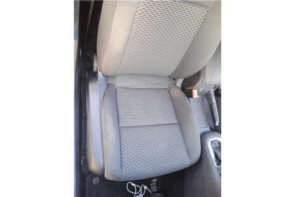 Recambio de asiento delantero derecho para volkswagen golf vi (5k1) 1.6 advance referencia OEM IAM 1K4881105PA  