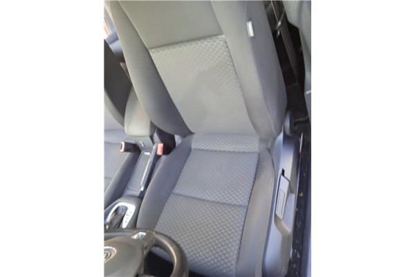Recambio de asiento delantero izquierdo para volkswagen golf vi (5k1) 1.6 advance referencia OEM IAM 1K4881105PA  