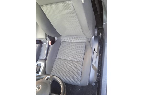 Recambio de asiento delantero izquierdo para volkswagen golf vi (5k1) 1.6 advance referencia OEM IAM 1K4881105PA  