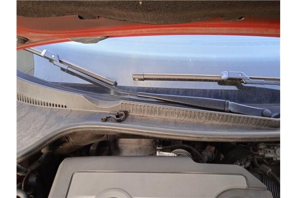 Recambio de brazo limpiaparabrisas delantero derecho para volkswagen golf vi (5k1) 1.6 advance referencia OEM IAM 1Q195541003C  