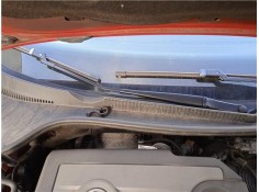 Recambio de brazo limpiaparabrisas delantero derecho para volkswagen golf vi (5k1) 1.6 advance referencia OEM IAM 1Q195541003C  