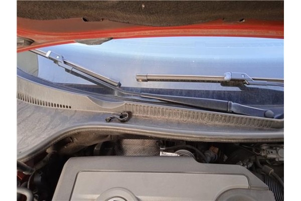 Recambio de brazo limpiaparabrisas delantero derecho para volkswagen golf vi (5k1) 1.6 advance referencia OEM IAM 1Q195541003C  