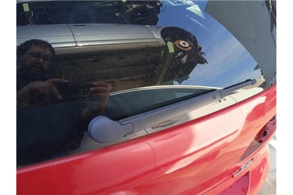 Recambio de brazo limpiaparabrisas trasero para volkswagen golf vi (5k1) 1.6 advance referencia OEM IAM 5K6955707B  