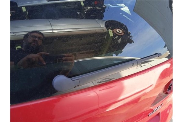 Recambio de brazo limpiaparabrisas trasero para volkswagen golf vi (5k1) 1.6 advance referencia OEM IAM 5K6955707B  