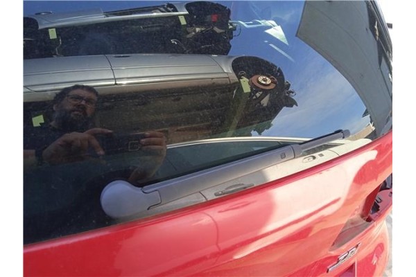 Recambio de brazo limpiaparabrisas trasero para volkswagen golf vi (5k1) 1.6 advance referencia OEM IAM 5K6955707B  