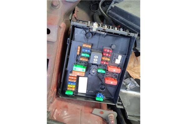Recambio de caja fusibles/rele para volkswagen golf vi (5k1) 1.6 advance referencia OEM IAM 1K0937125D  
