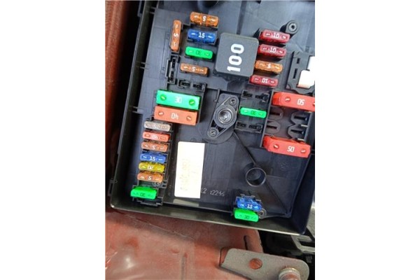 Recambio de caja fusibles/rele para volkswagen golf vi (5k1) 1.6 advance referencia OEM IAM 1K0937125D  