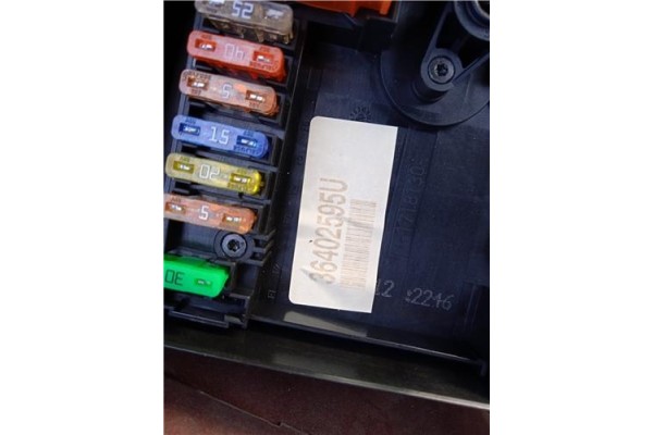 Recambio de caja fusibles/rele para volkswagen golf vi (5k1) 1.6 advance referencia OEM IAM 1K0937125D  